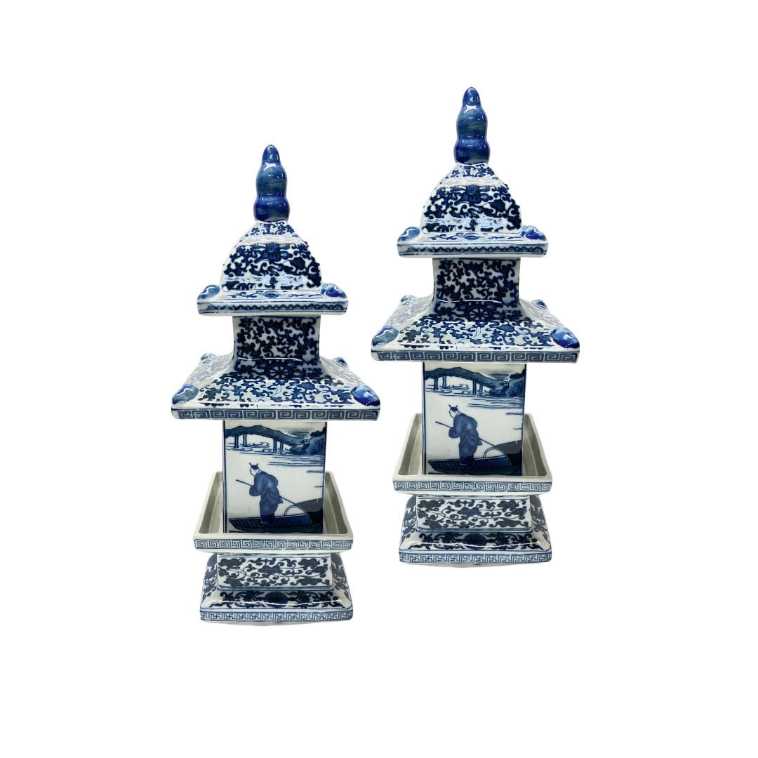 Pagoda Toile Blue & White Oven Mitts and Pot Holders Set - 1 Piece of Each