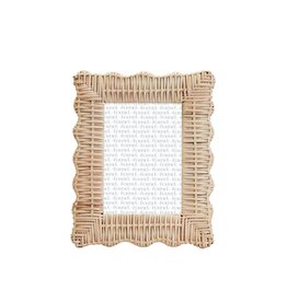 Wicker Scalloped Frame 5x7