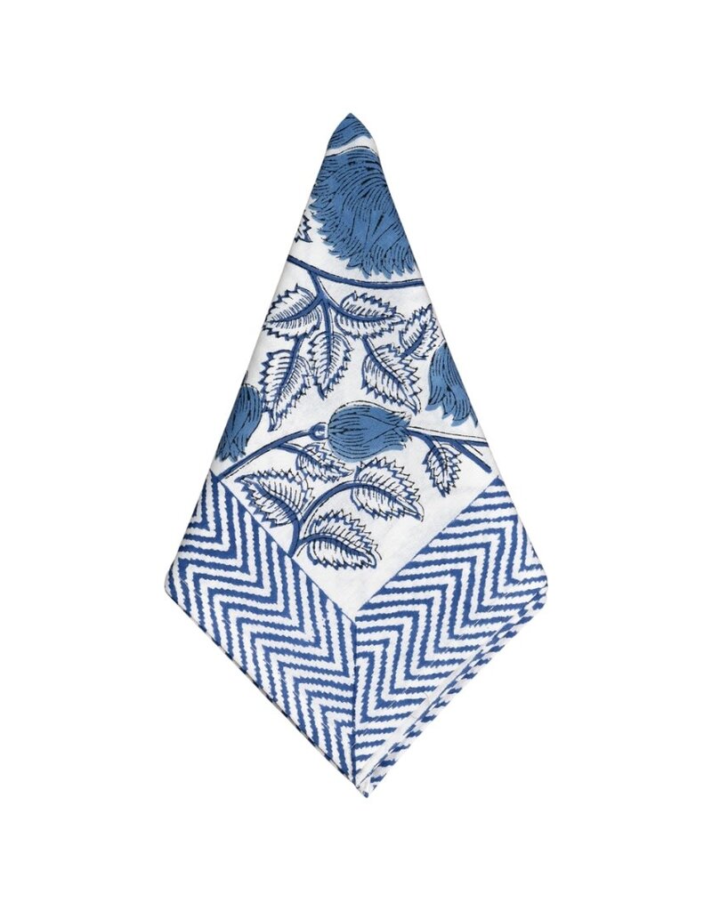 Set of 6 Blue & White Leaf Napkins with Herringbone Border