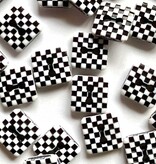 TGB4905  Black & White Checker Sewing Buttons - 12mm