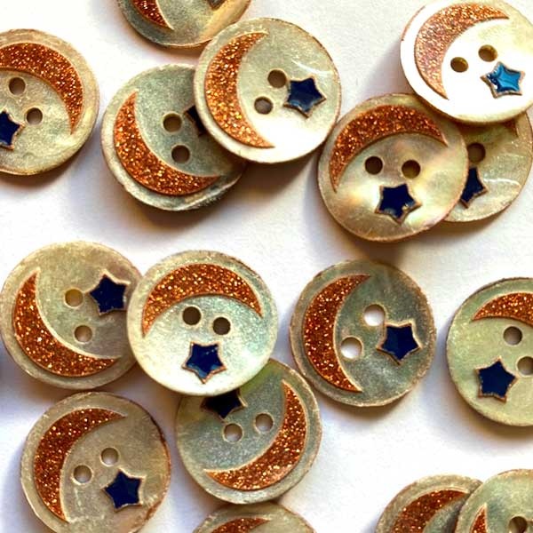 TGB4546 Shell With Glitter Moon Sewing Buttons - 14mm
