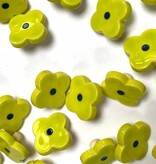 TGB5180 Lime Flower Sewing Buttons - 12mm