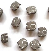 TGB2010 Grey Elephant Sewing Buttons - 15mm