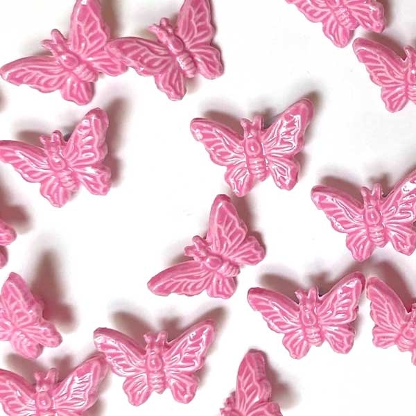 TGB5479 Pink Butterfly Sewing Buttons - 15mm