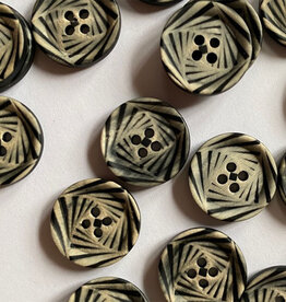 Textile Garden TGB5607 Black Horn Button With Leaf Design 15mm