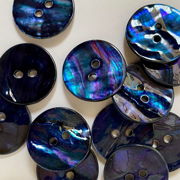 TGB5674 Blue Abalone Shell Sewing Buttons - 20mm