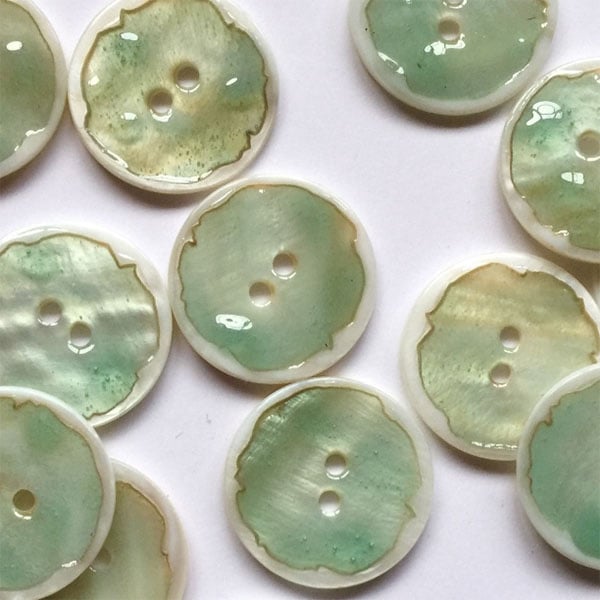 TGB3975 Shell Transparent Green Sewing Buttons - 22mm