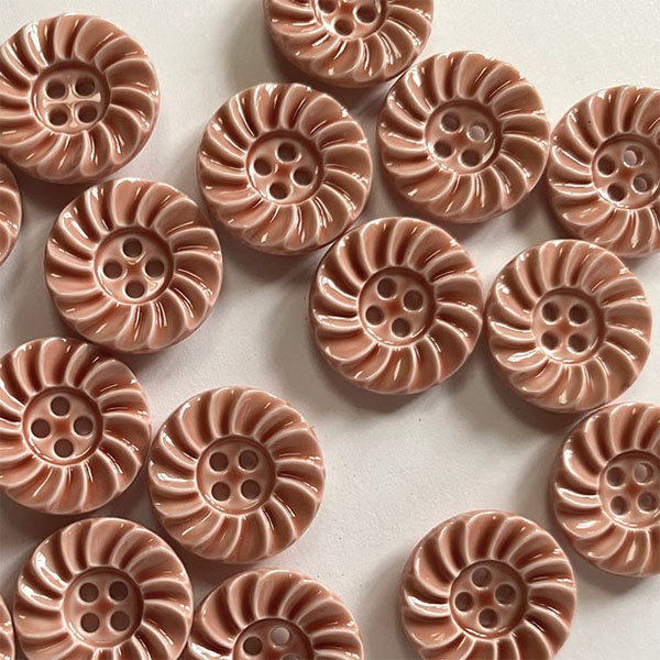 Textile Garden TGB5682 Glossy Rose Pink Flower Button 15mm