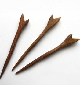 TGP370 Smooth Wiggly Wood Shawl Stick 100mm