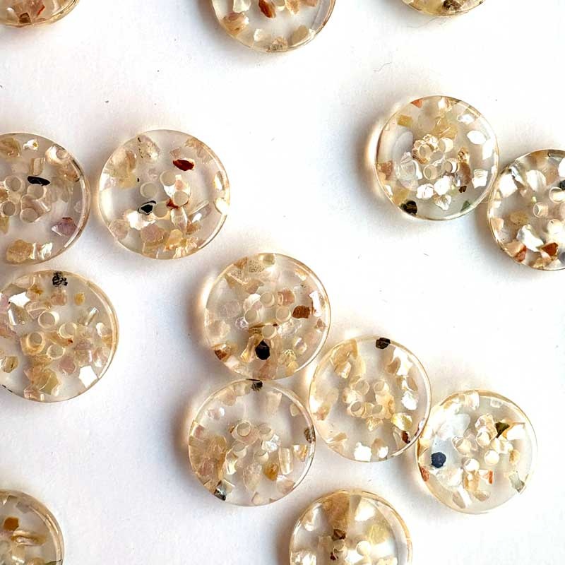 TGB5751 Transparent Clear Shell Chips Sewing Buttons - 20mm