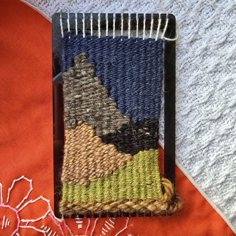 Tuna Basil Fiber Mini Tapestry Loom