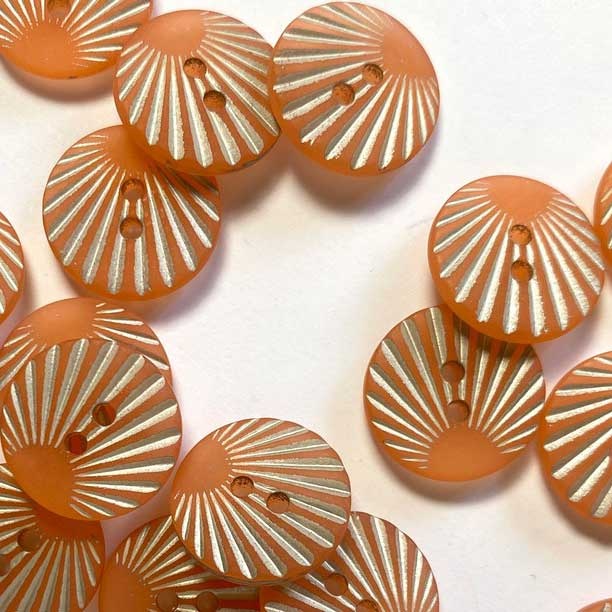 TGB5700 Orange Scallop Sewing Buttons - 15mm