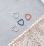 Clover Clover 3193 Soft Triangle Stitch Marker Medium