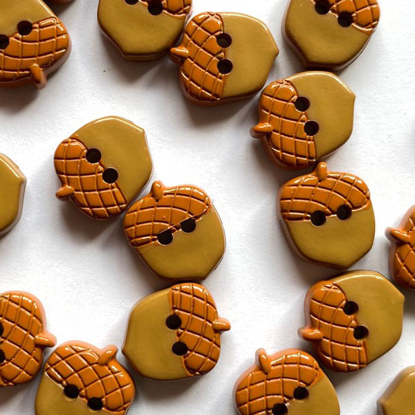 Textile Garden TGB4821 Acorn Button 13mm