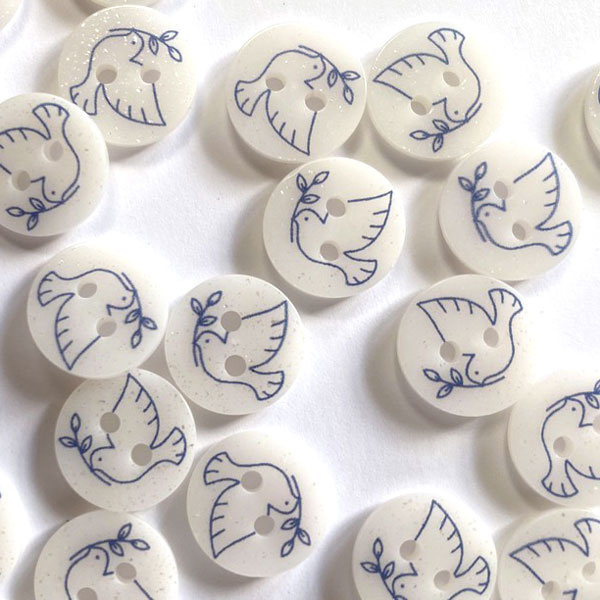 TGB5705 Off White Blue Peace Bird Sewing Buttons - 12mm
