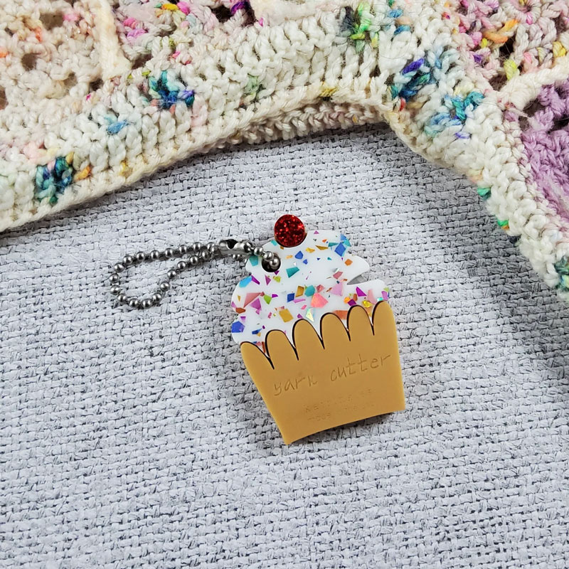 Katrinkles Katrinkles Cupcake Yarn & Thread Cutter