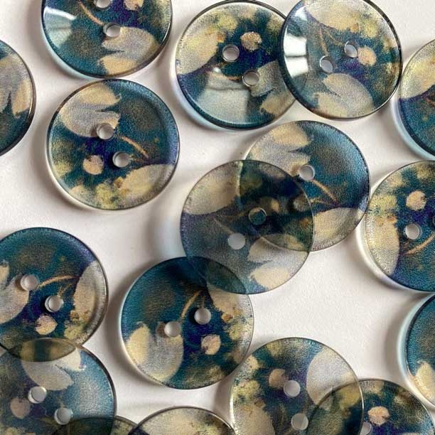 Textile Garden TGB5834 Concave Blue Pink Sewing Buttons - 18mm