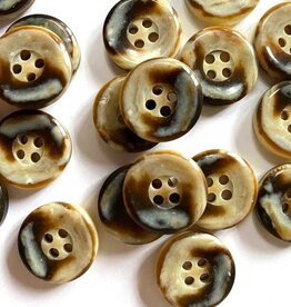 TGB5648 Recycled Horn Concave Sewing Buttons - 18mm