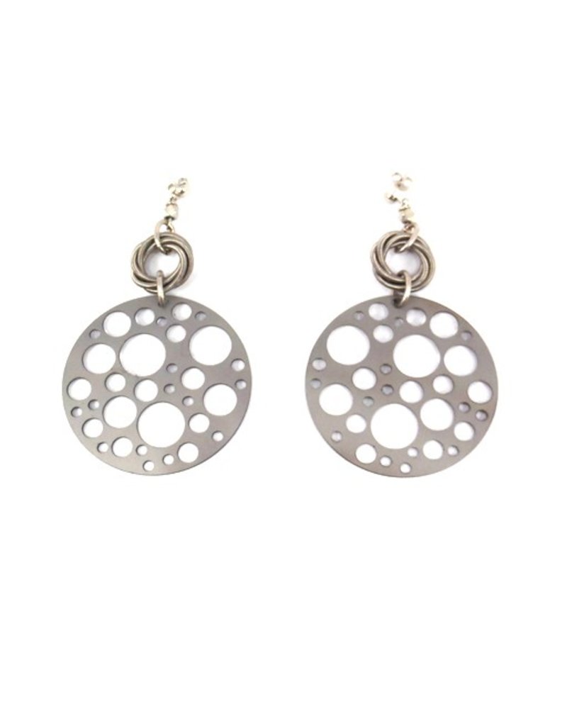 Monica Trevisi Steel circle knot E