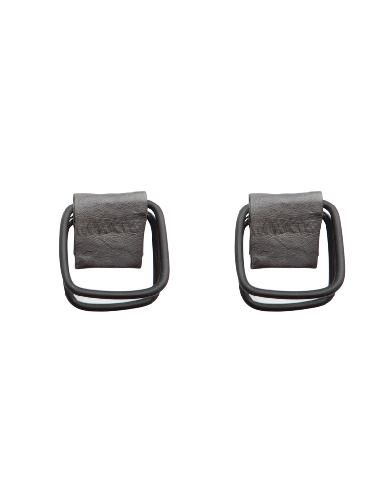 Marija Bajovska Small double square E