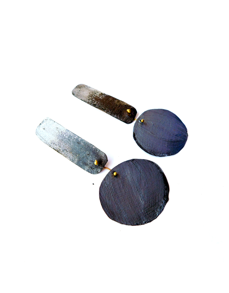 Dora Haralambaki ROUND PEBBLE drop E