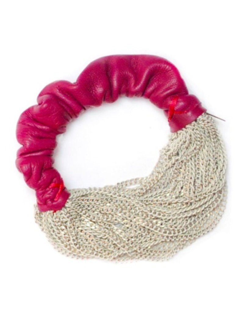 PATNA fuchsia leather brass chain white gold B