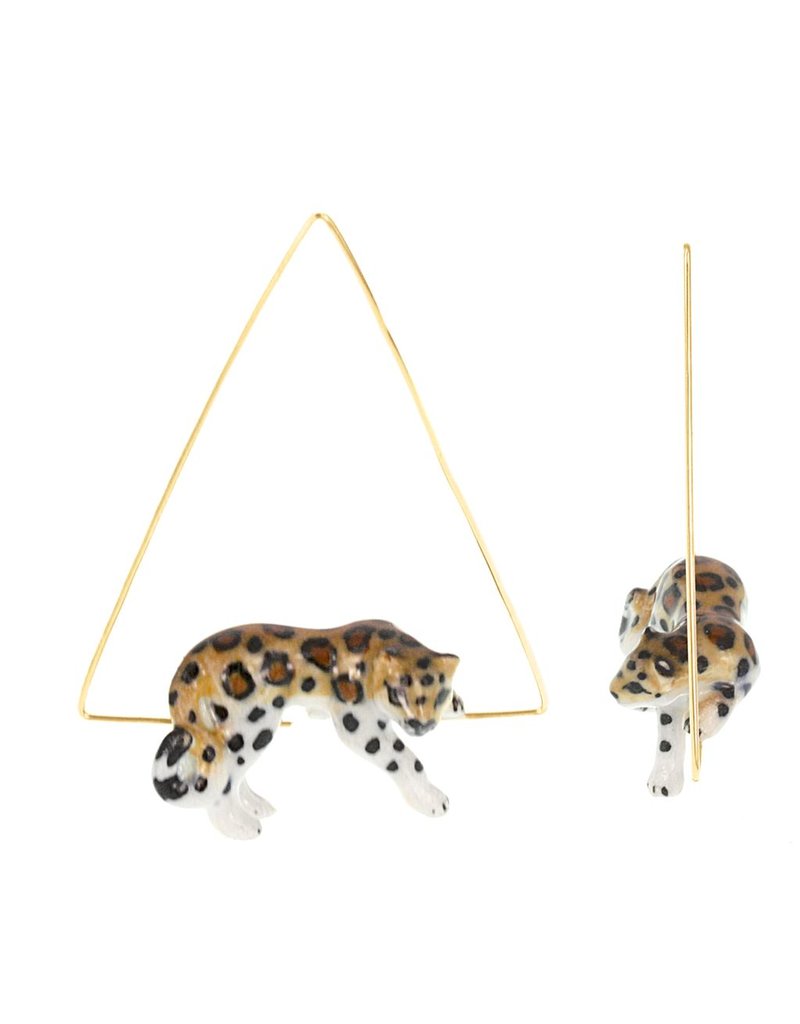 Nach Leopard lying triangle E