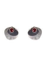 Aines Irregular silver red circle E