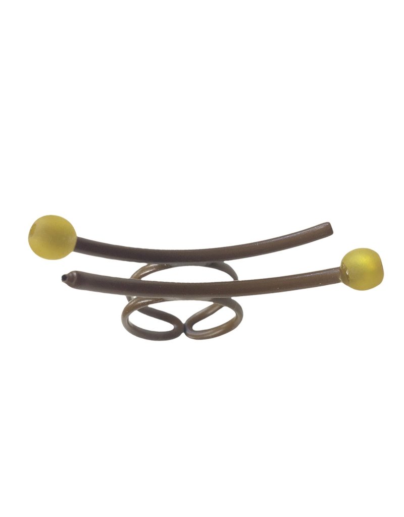 Character Jewels Upward curved sticks with dot R