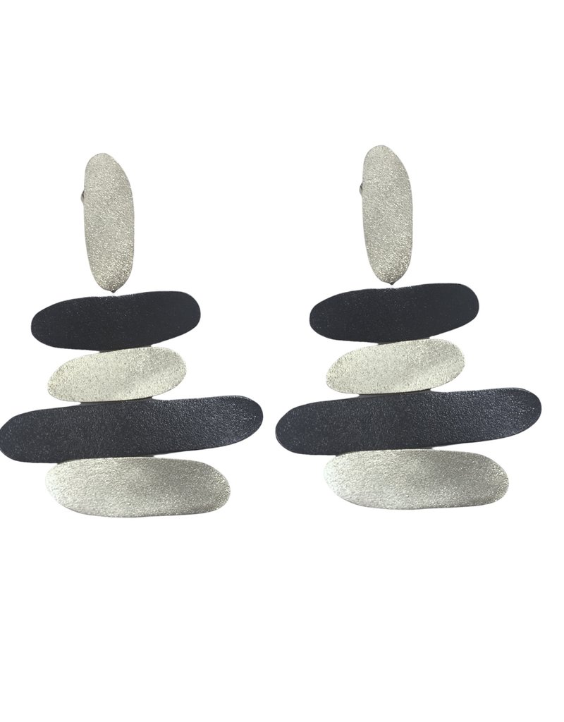 Character Jewels Alternating long stones E