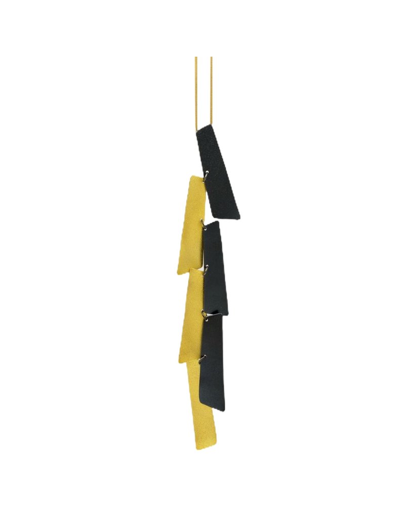 Character Jewels Trapeze alternate drop N
