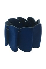 Character Jewels Folded loops B