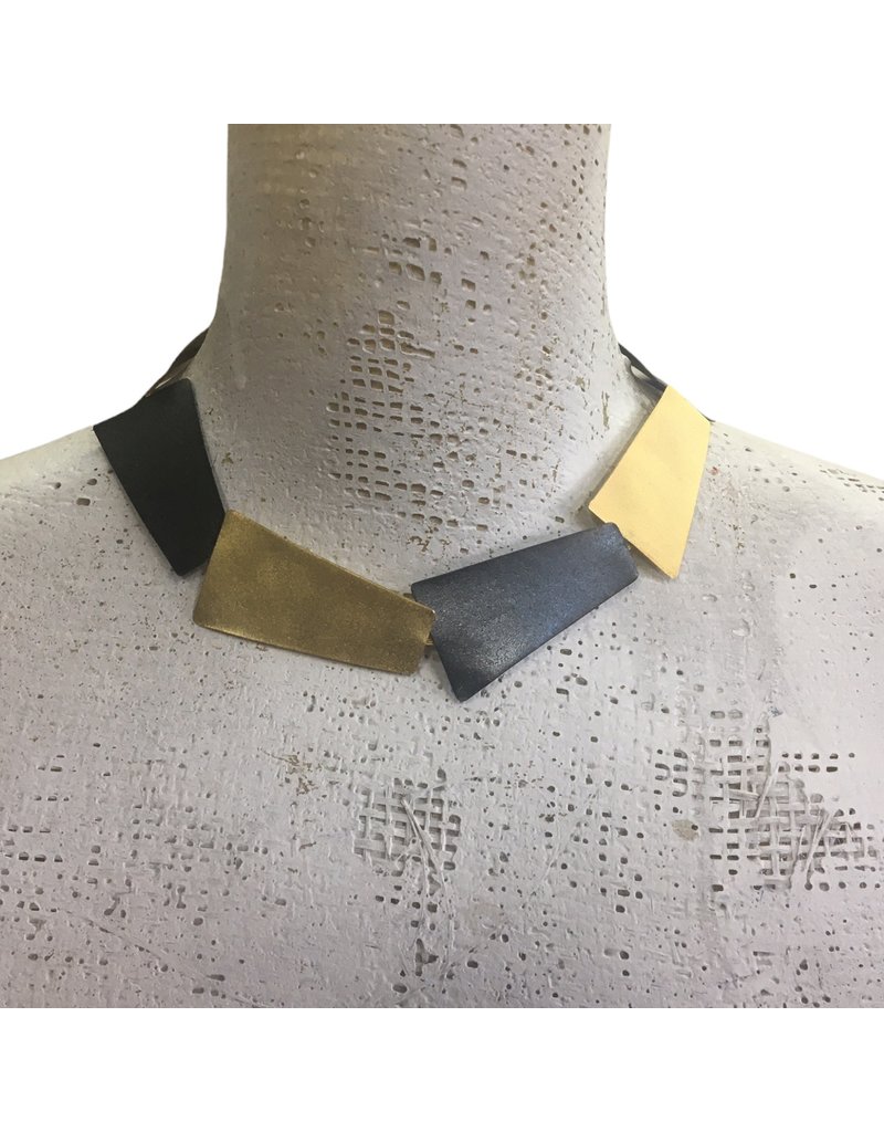 Character Jewels Layered trapeze choker N