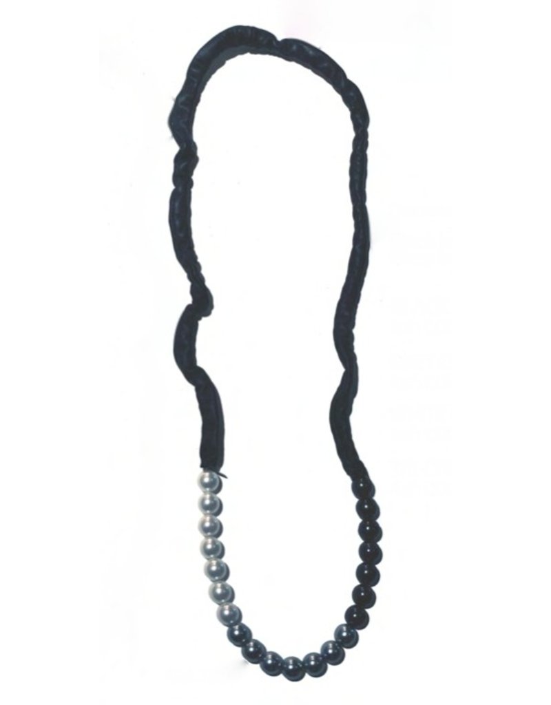 ROSE long leather three colour glass bead N