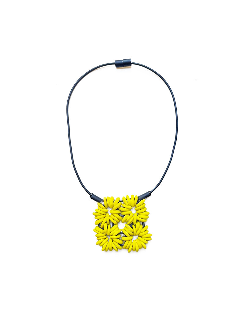 Jolly SPOTC5 Square loop flower N