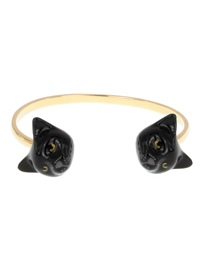 Nach Black cat face to face B