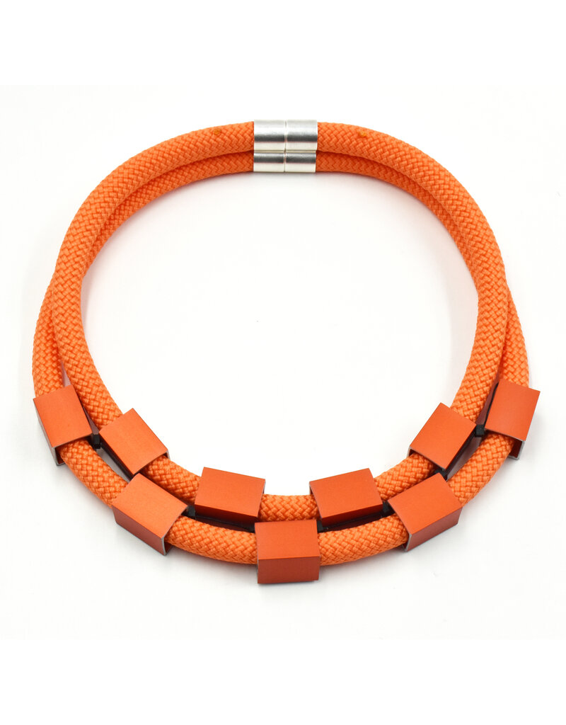 Christina Brampti Aluminium rectangle two rope magnet N