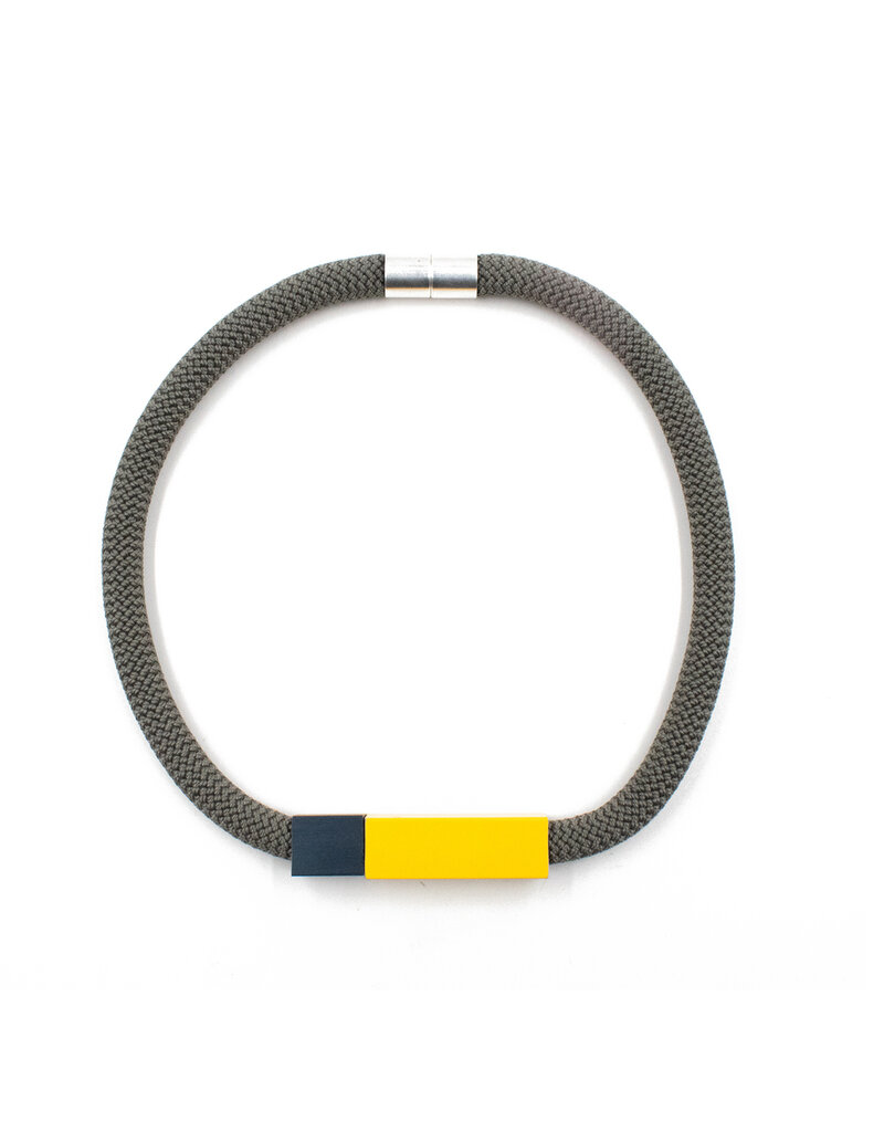 Christina Brampti Rectangle square tube net N