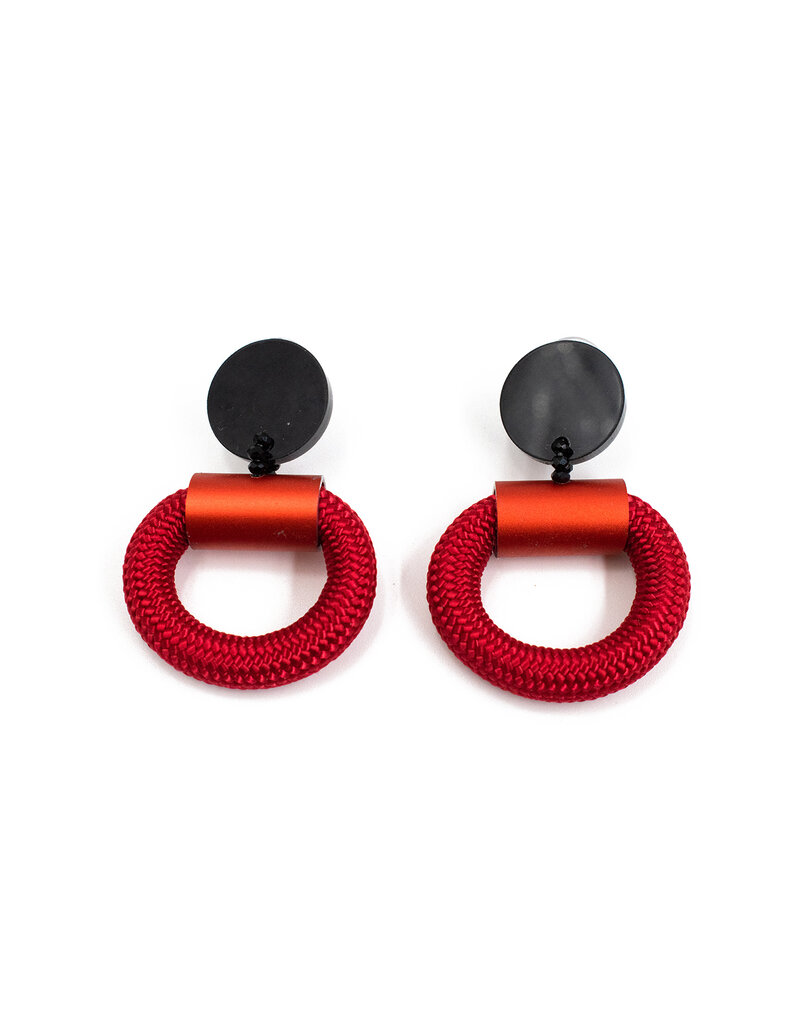 Christina Brampti Donut cord hang E