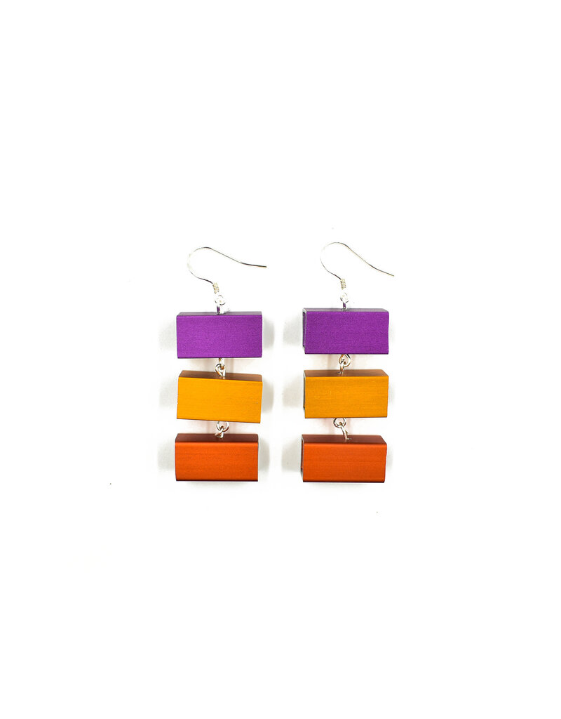 Christina Brampti Triple chain cube E