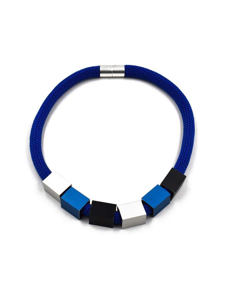 Christina Brampti Single layer metal cube N