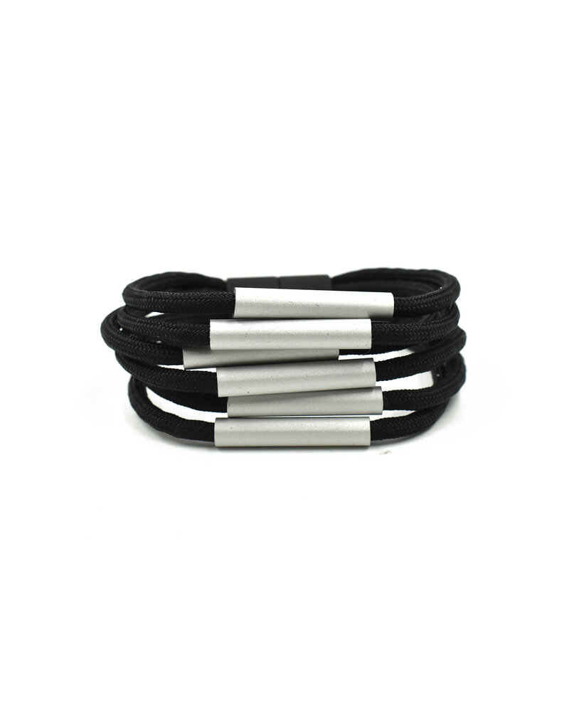 Christina Brampti Multi thread thin aluminium B