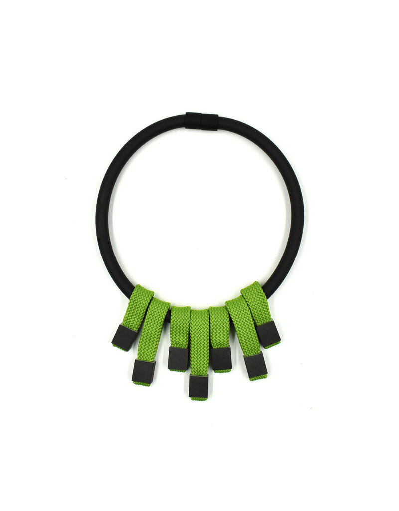 Christina Brampti Flat cord square bead N