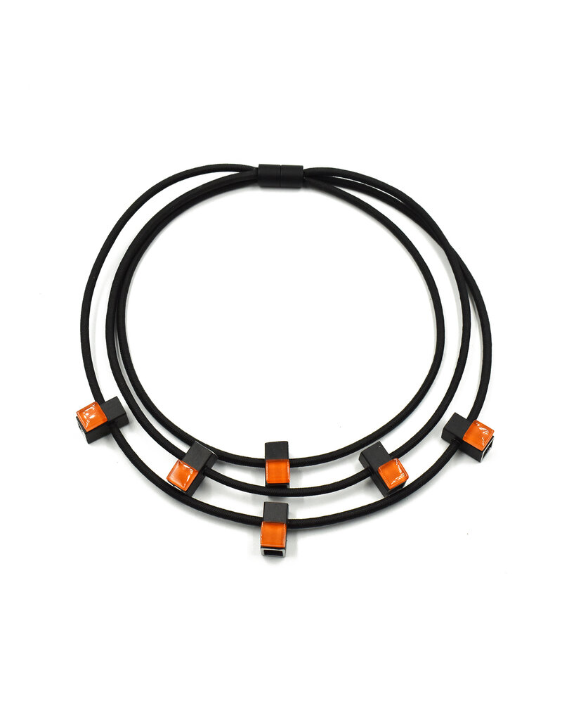 Christina Brampti Circular web square bead N