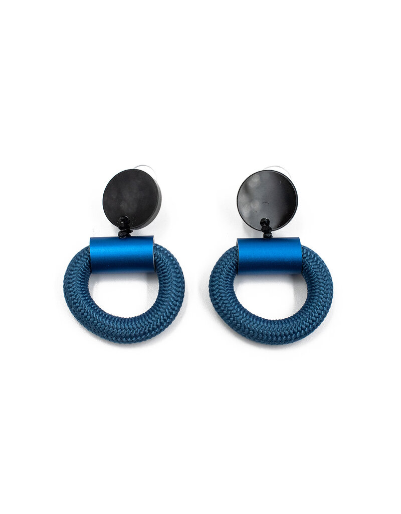 Christina Brampti Donut cord hang E