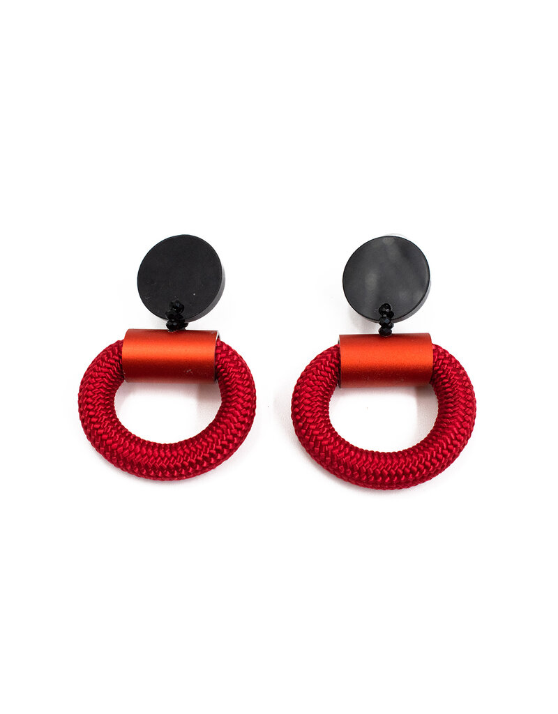 Christina Brampti Donut cord hang E