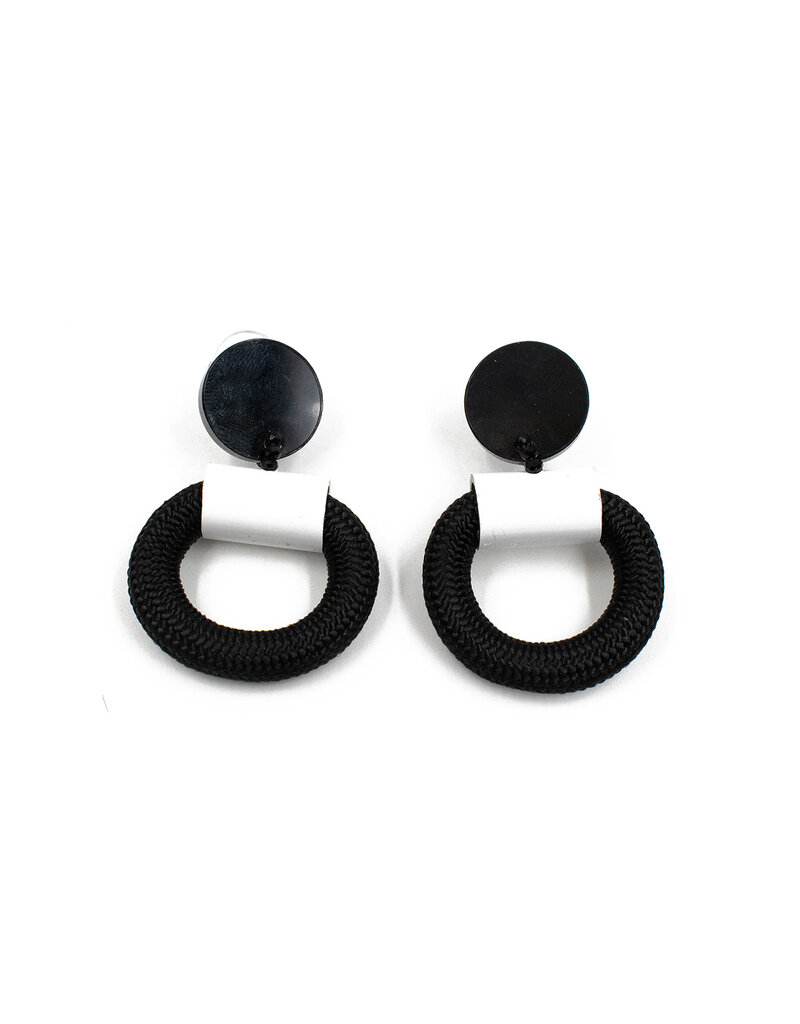 Christina Brampti Donut cord hang E