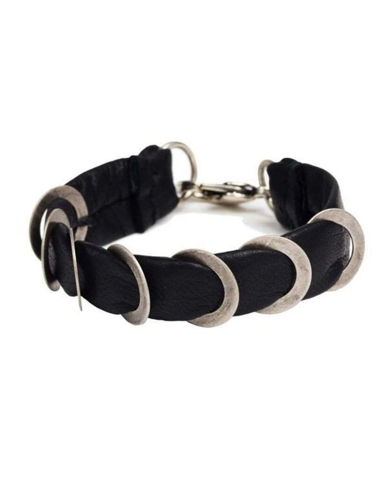 O black leather old silver disks B