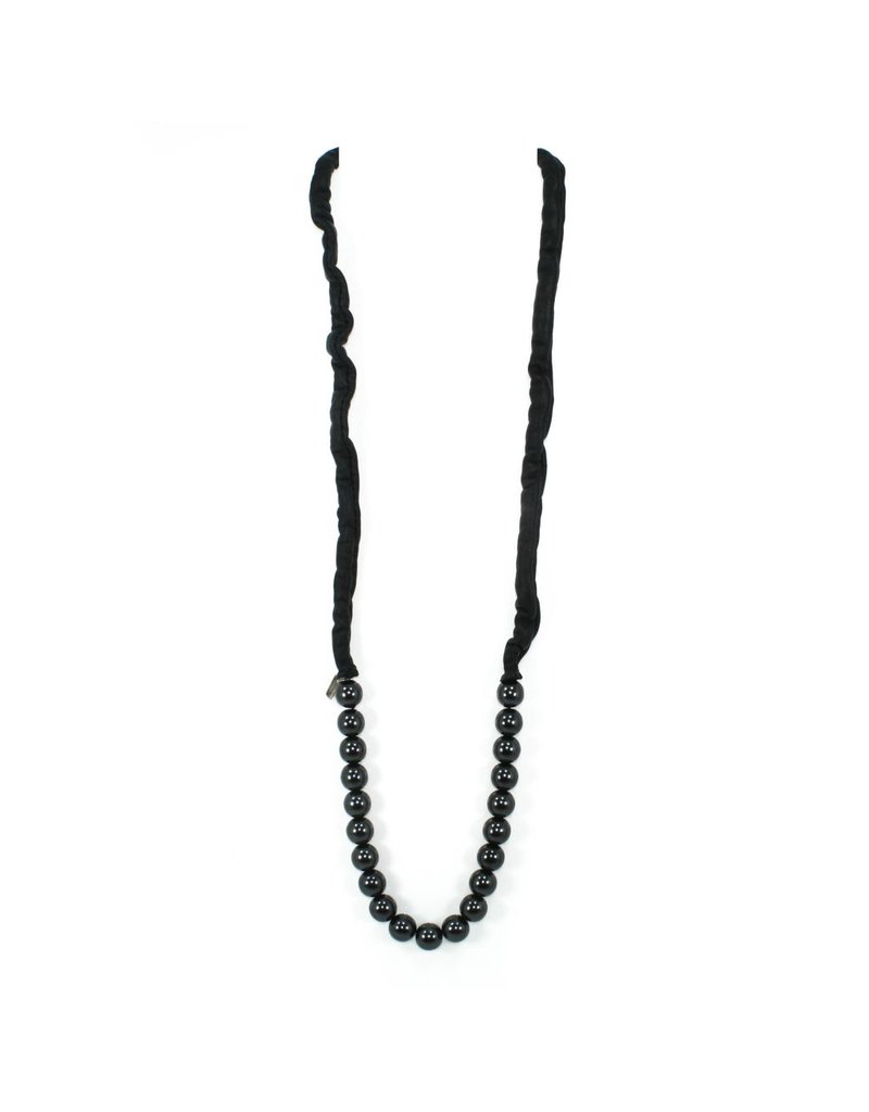 ROSE long leather black glass bead N