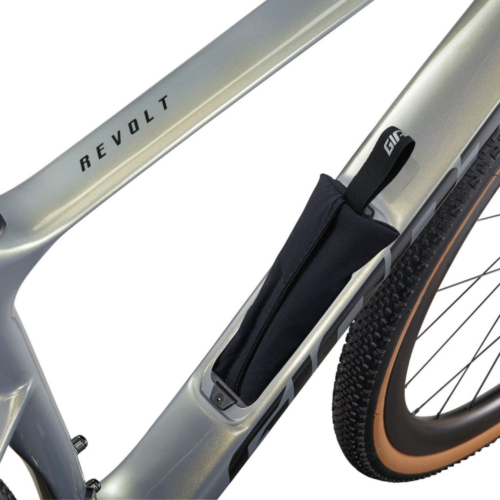 Giant Revolt Advanced 0 - Medium/Large